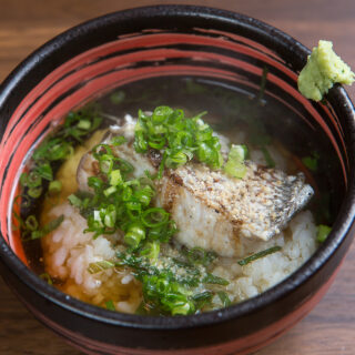 炙り鯛の出汁茶漬け 〆にぴったり…
