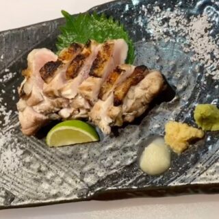 迷ったらこれ！ももたたき造り  朝引き鶏を使用した「ももたた…